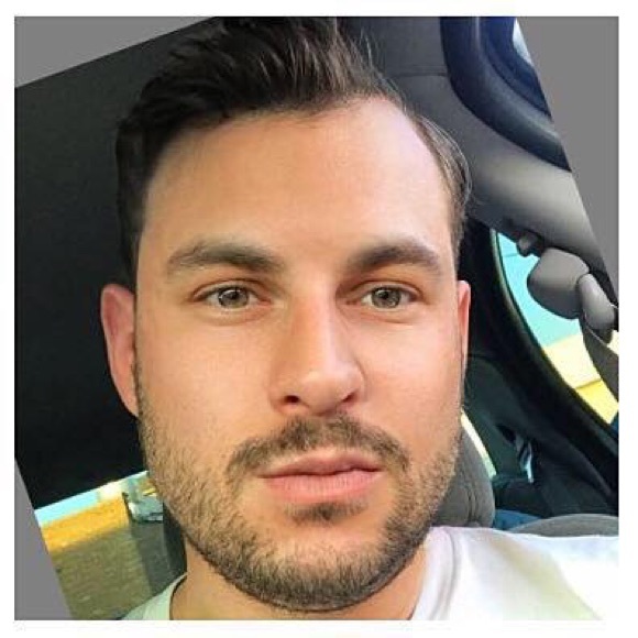 • Jesse S Petersen - Chicago - Real Estate Broker - Picture 2 of 12